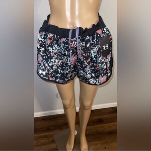 Under Armour Women's Black Patterned Shorts